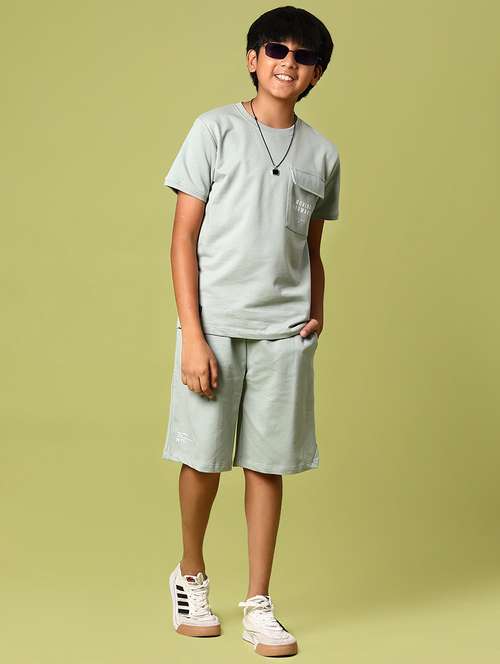 boys solid t-shirt & shorts co-ords set - 21951703 - Standard Image - 0