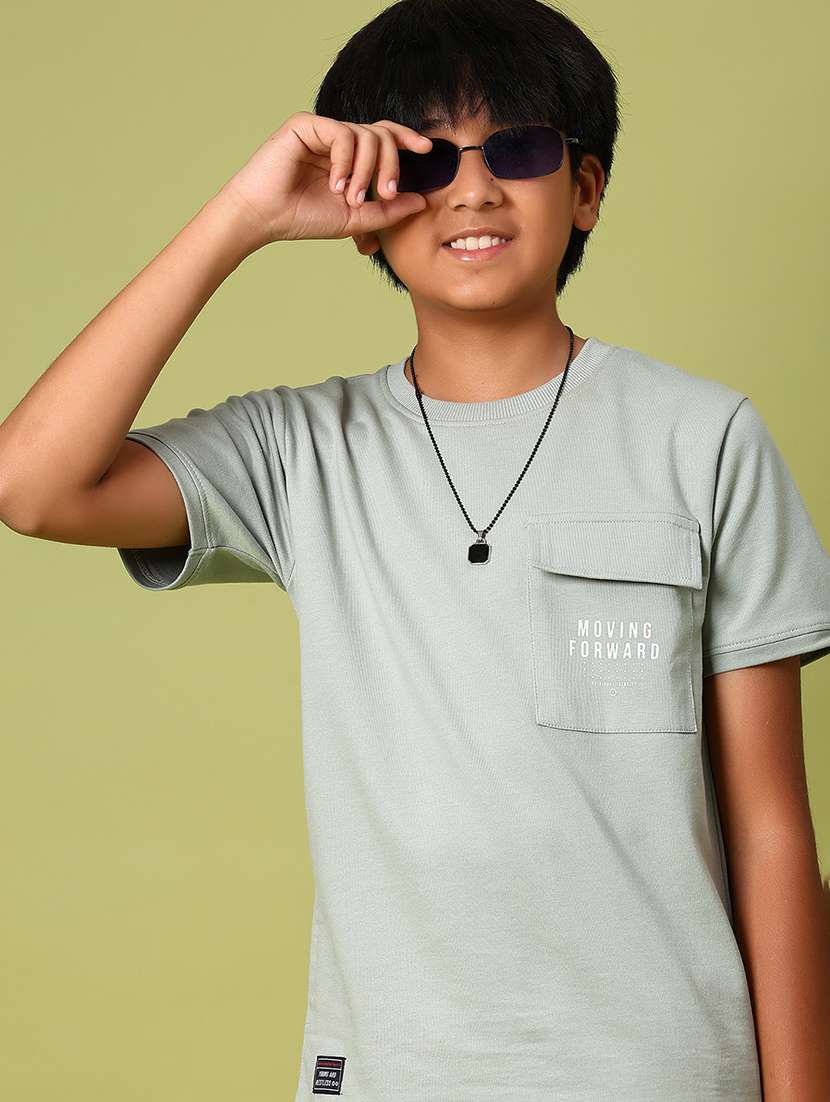 boys solid t-shirt & shorts co-ords set - 21951703 - Standard Image - 5