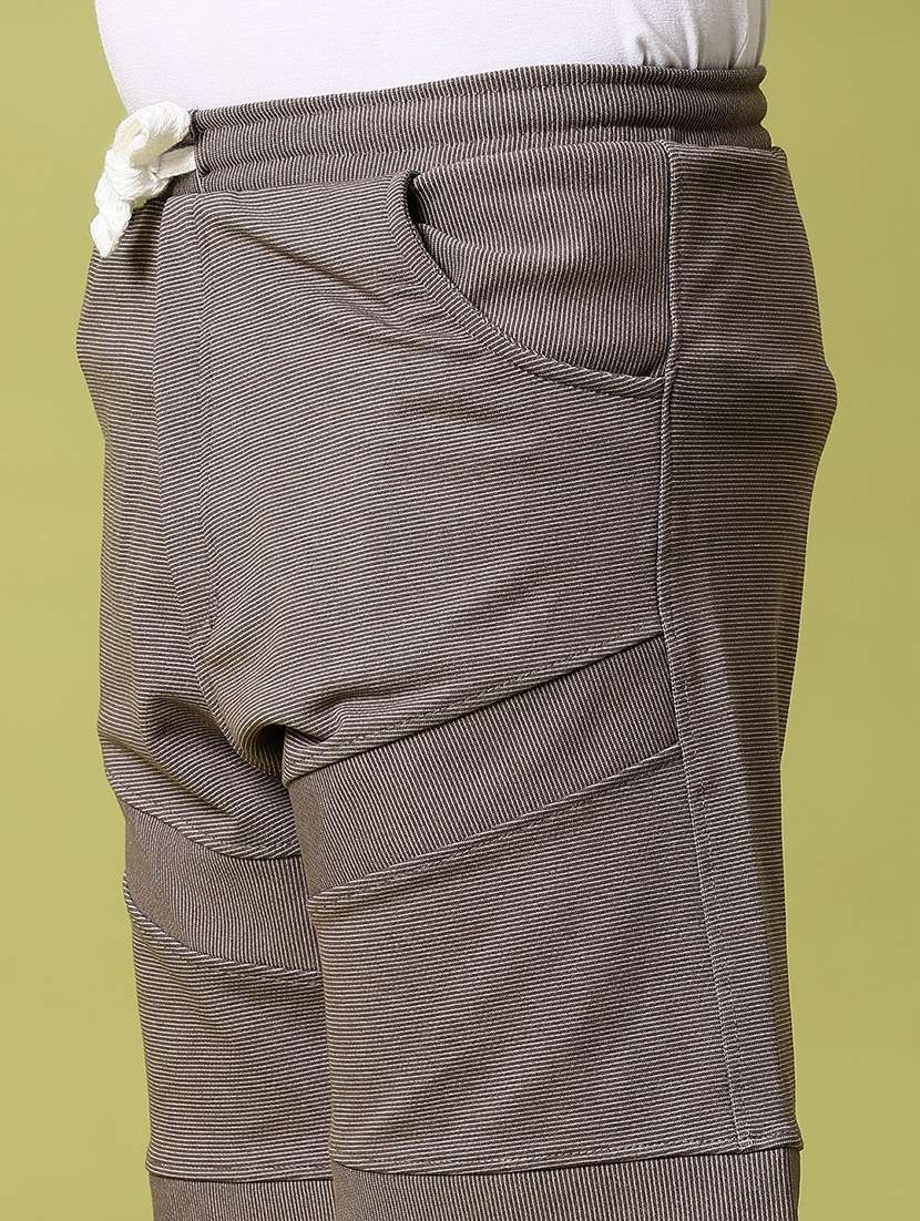 grey cotton shorts & three fourth - 21951722 - Standard Image - 5