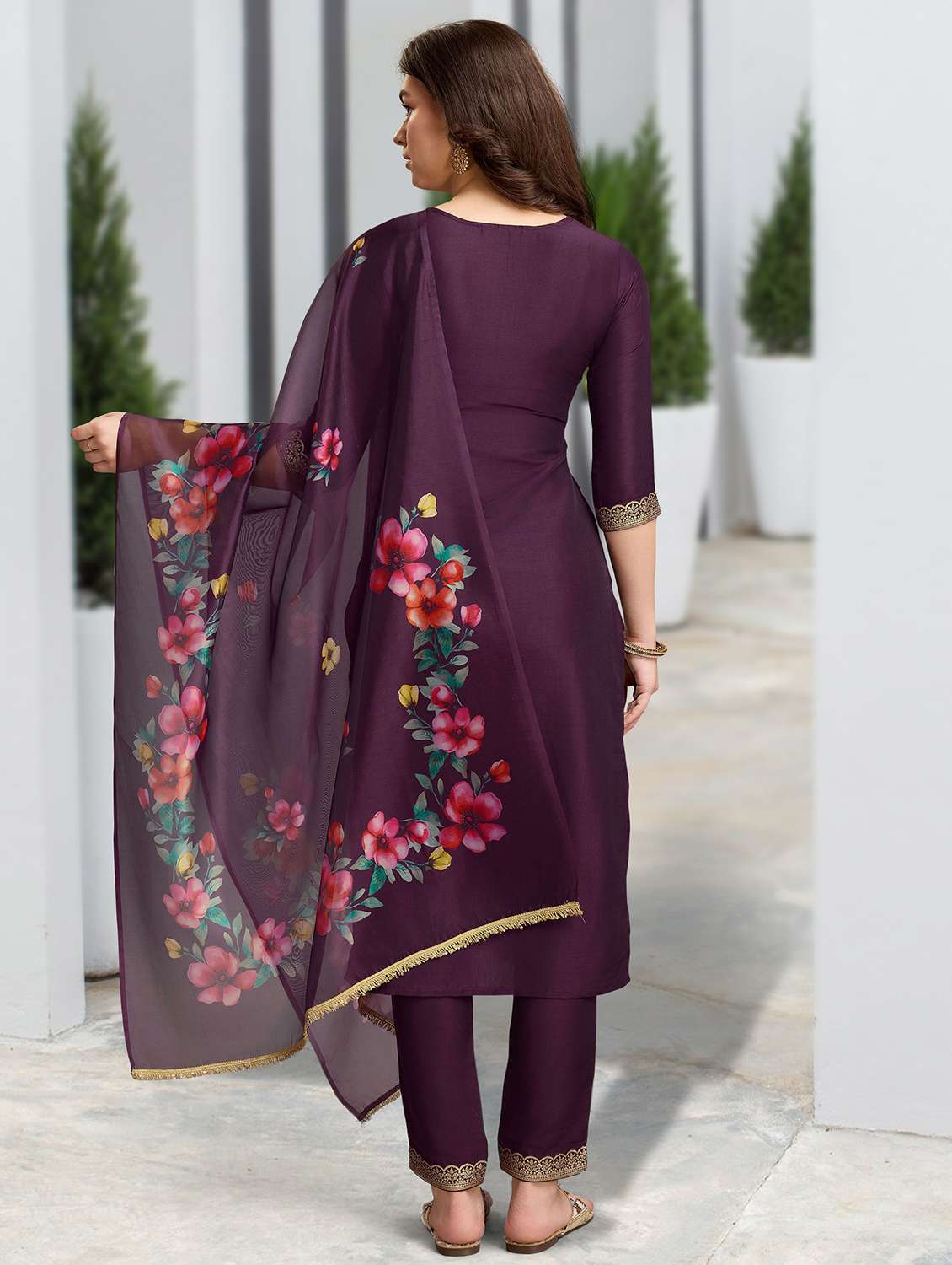 women three quarter sleeve kurta pant with dupatta set - 21951796 - Standard Image - 3