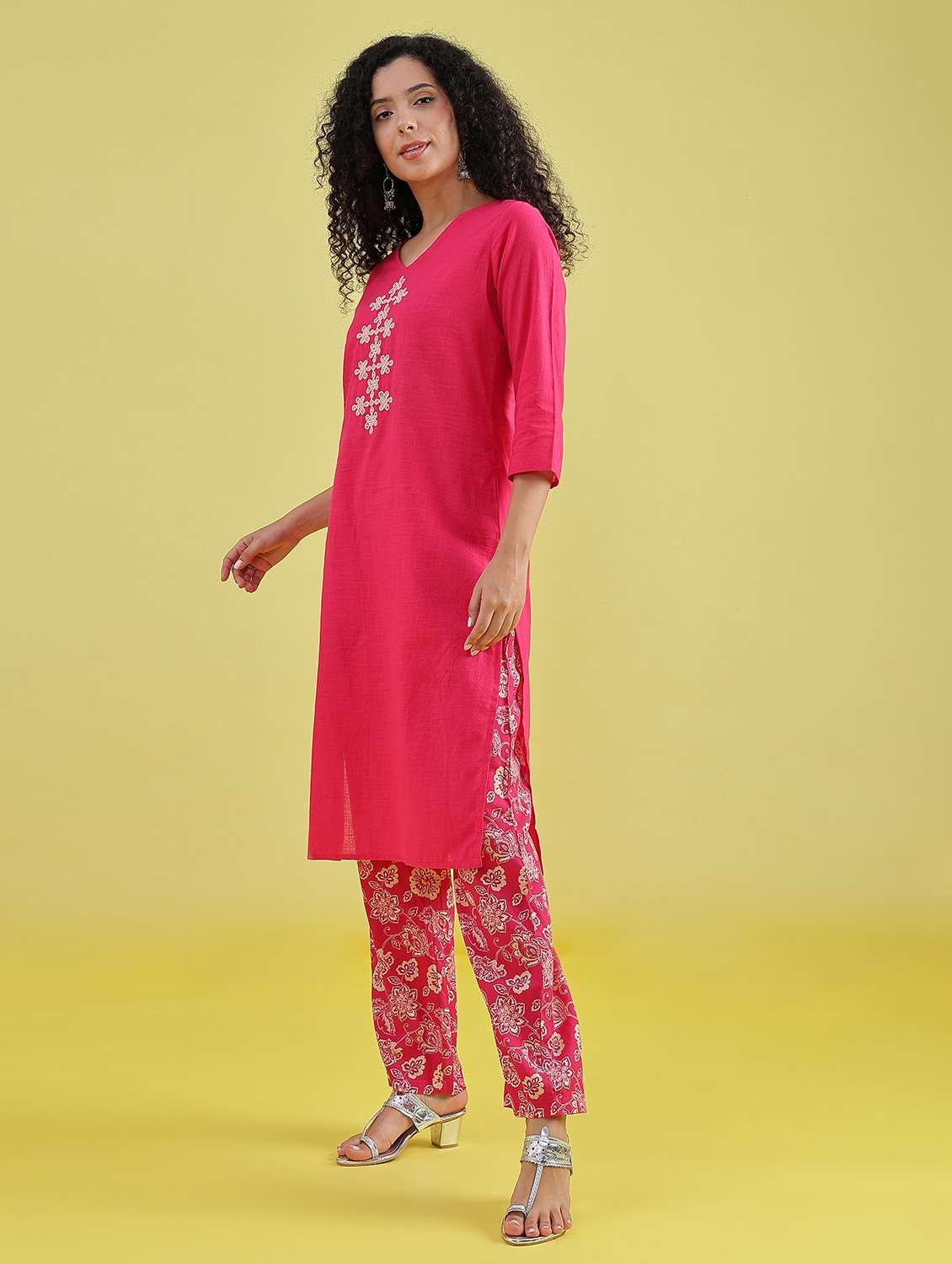 women pink embroidered straight kurta - 21952060 -  Standard Image - 5