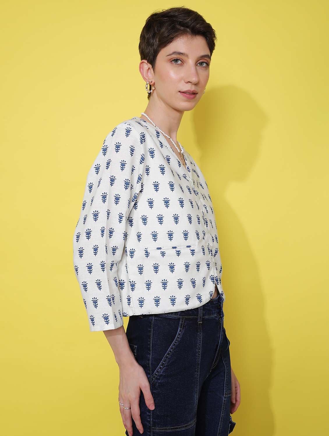 women white printed regular top - 21952074 - Standard Image - 3