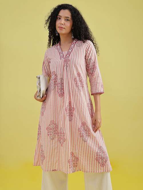 women printed three quarter sleeve a-line kurta - 21952076 -  Standard Image - 0