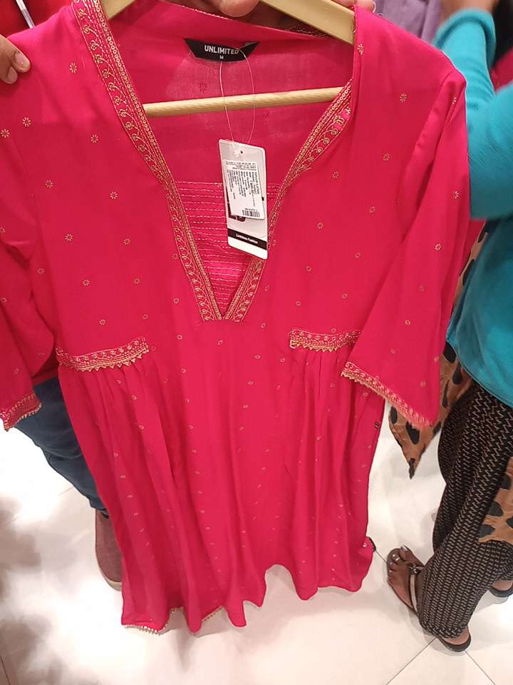 fuchsia rayon kurta - 21952090 -  Zoom Image - 0