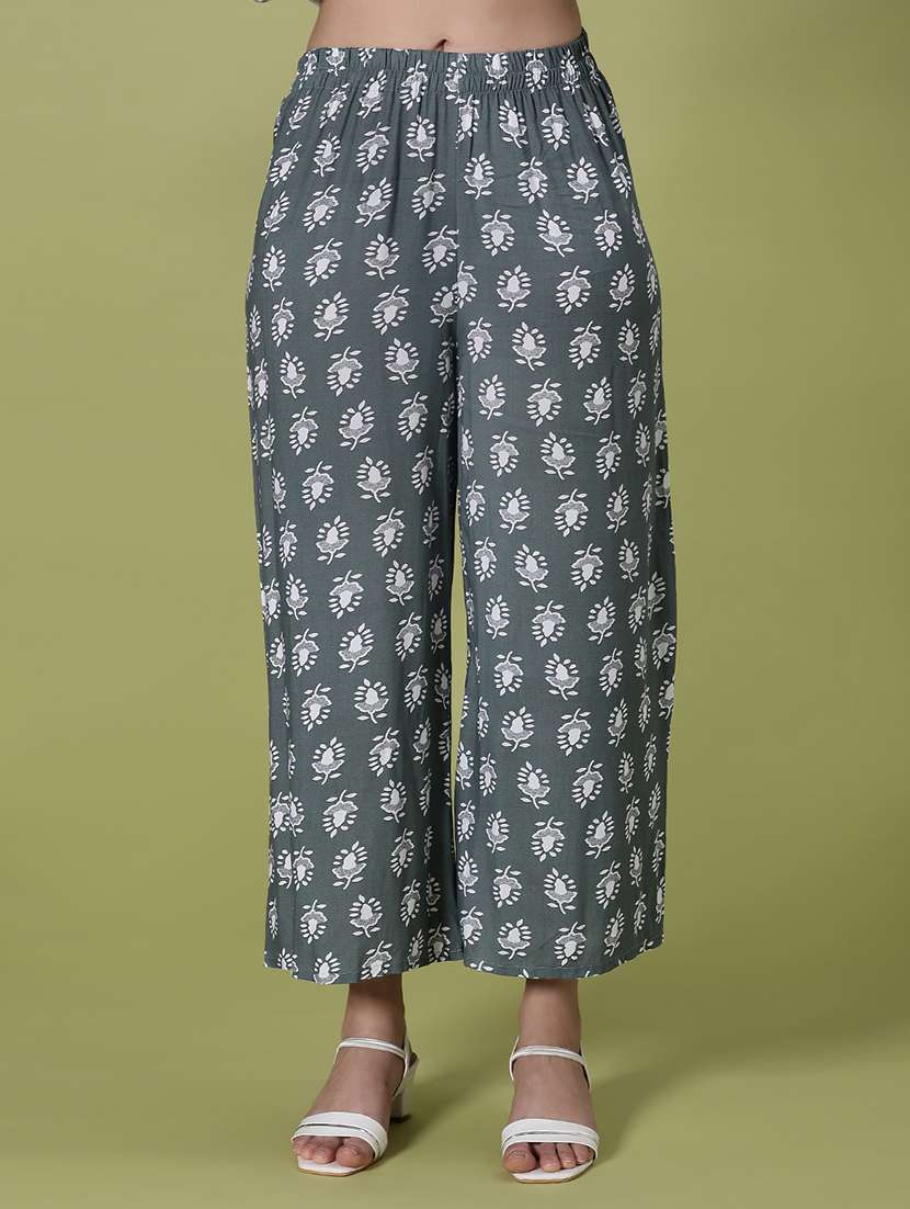 women printed kurta and palazzo set  - 21952093 -  Standard Image - 3