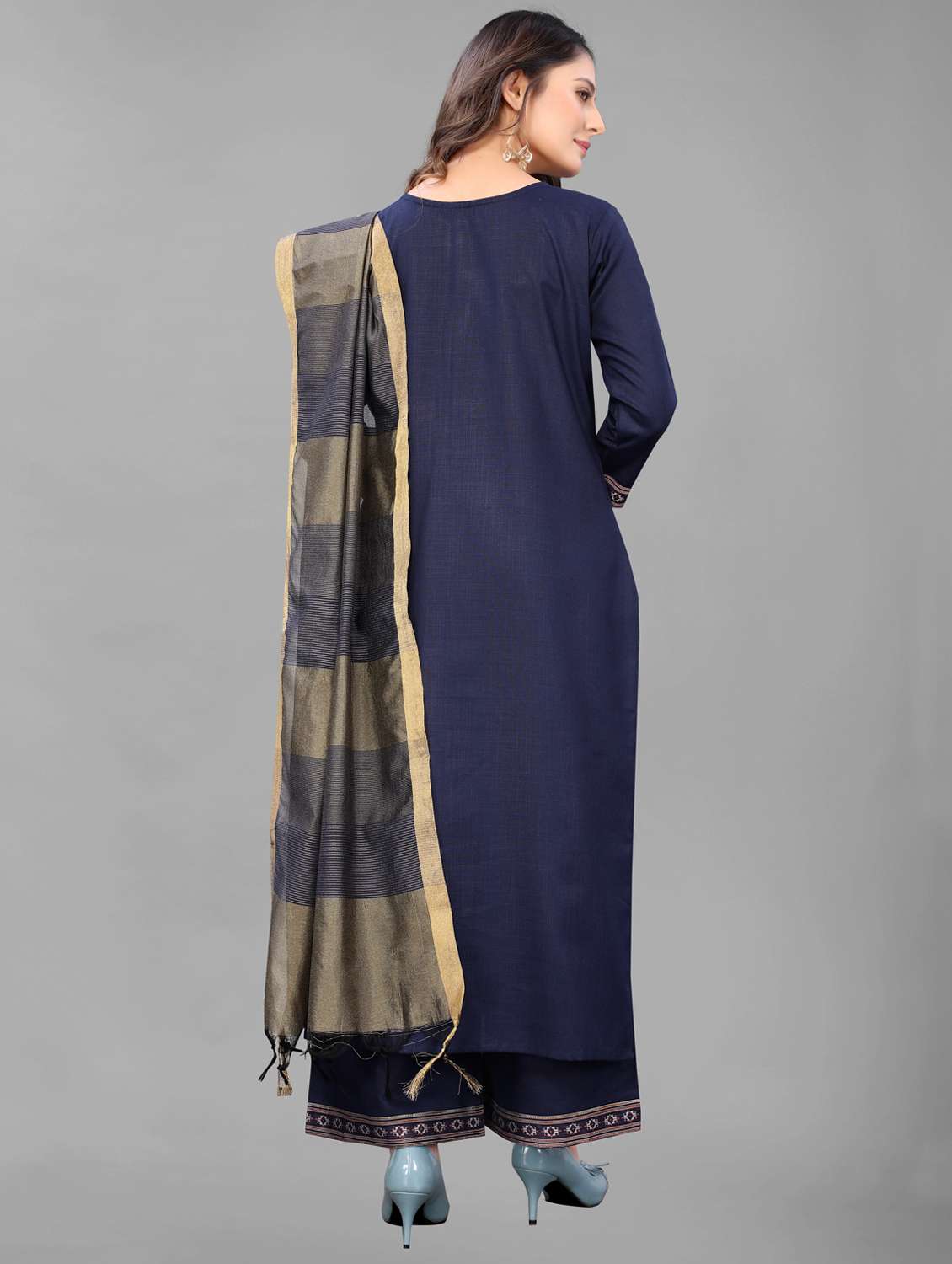 women three quarter sleeve kurta palazzo with dupatta set - 21954051 -  Standard Image - 3