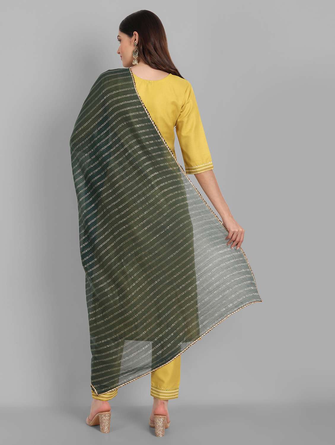 women three quarter sleeve kurta pant with dupatta set - 21954129 - Standard Image - 3
