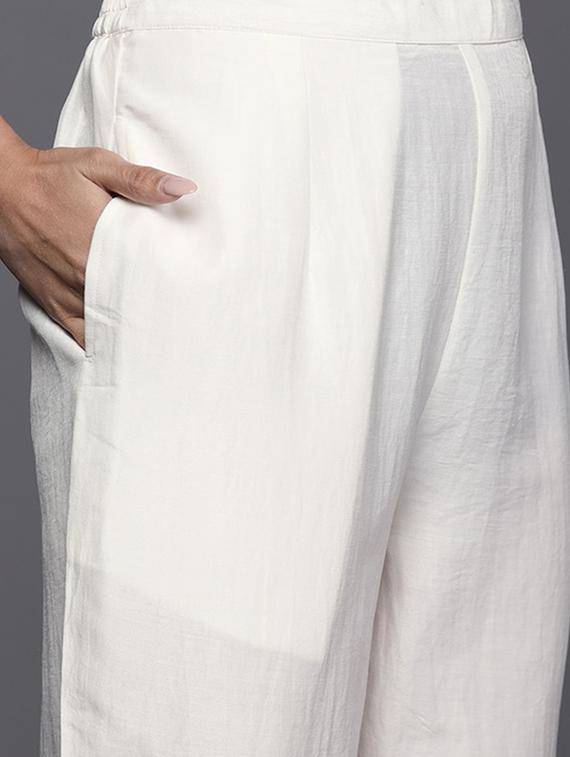 women three quarter sleeve kurta pant with dupatta set - 21954147 - Standard Image - 5