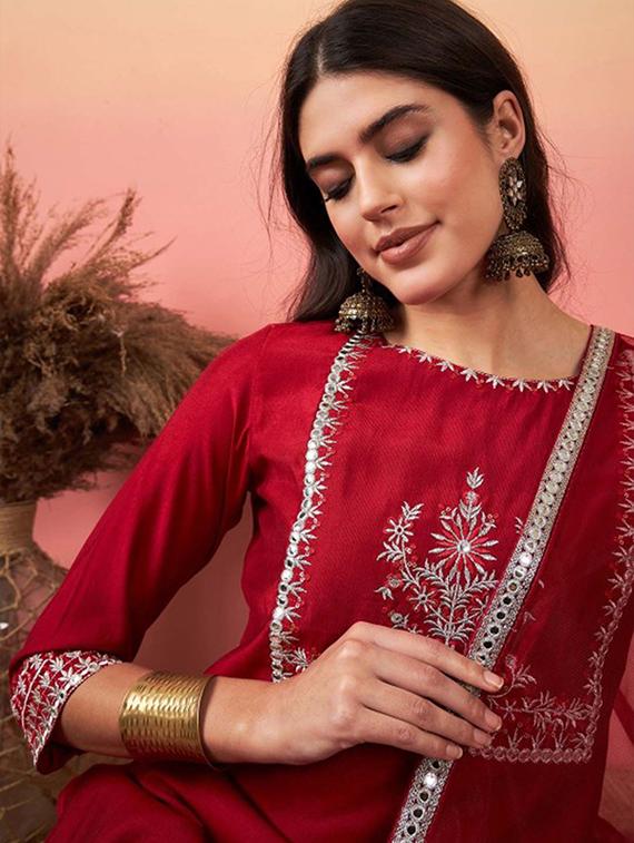 women three quarter sleeve kurta pant with dupatta set - 21954148 - Standard Image - 3