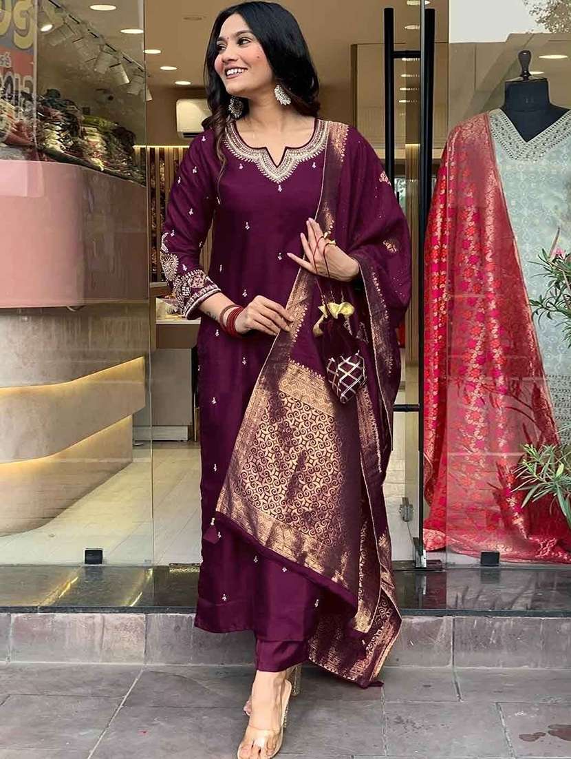 women three quarter sleeve kurta pant with dupatta set