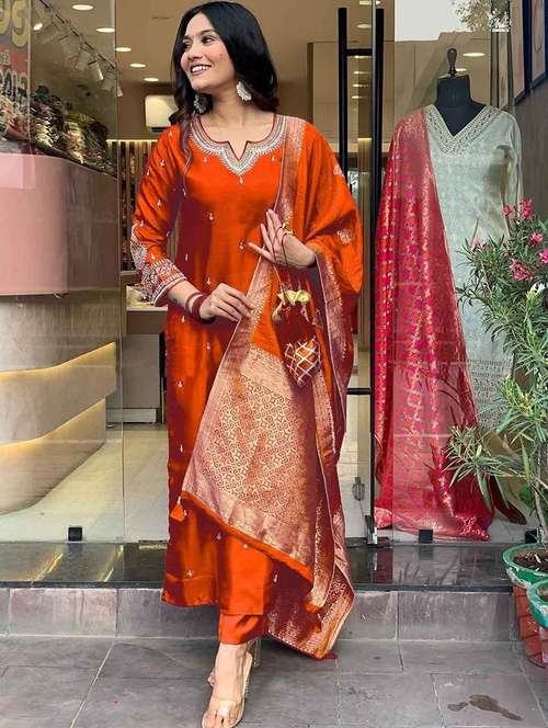 women three quarter sleeve kurta pant with dupatta set - 21954170 - Standard Image - 0