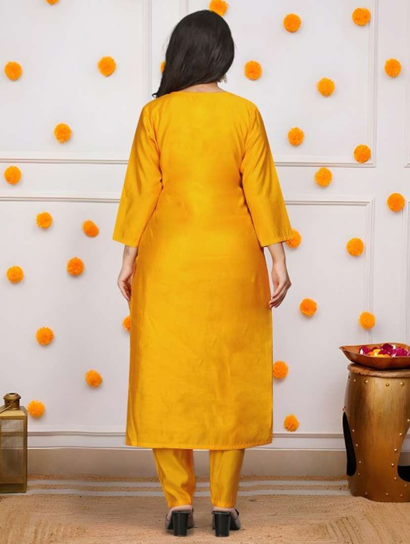 women three quarter sleeve kurta pant with dupatta set - 21954171 - Standard Image - 3