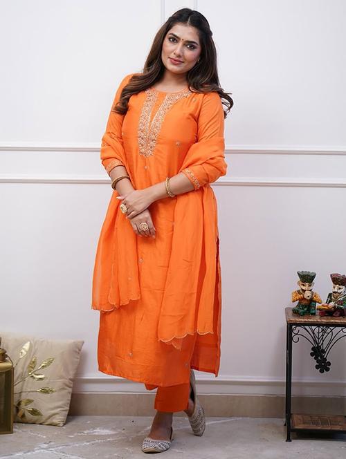 women three quarter sleeve kurta pant with dupatta set - 21954180 - Standard Image - 0