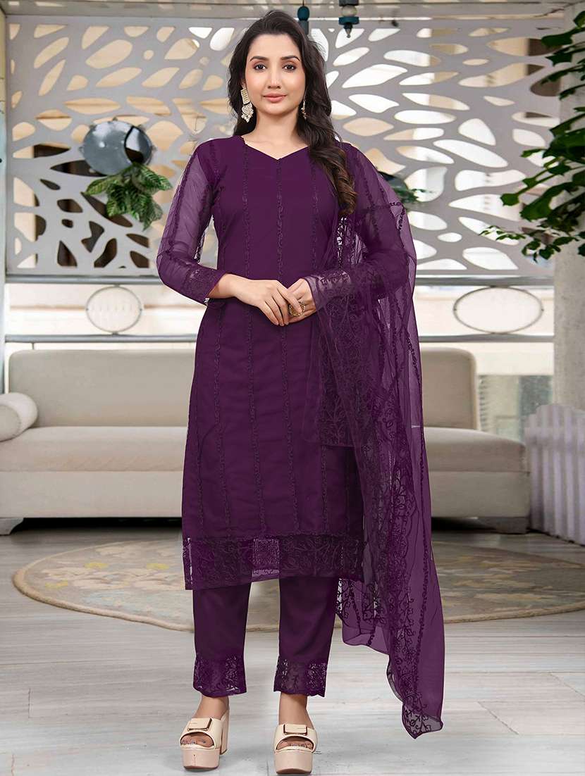 women embroidered long sleeve kurta pant with dupatta set - 21954198 - Zoom Image - 0