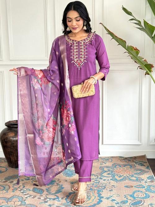 women three quarter sleeve kurta pant with dupatta set - 21954200 -  Standard Image - 0