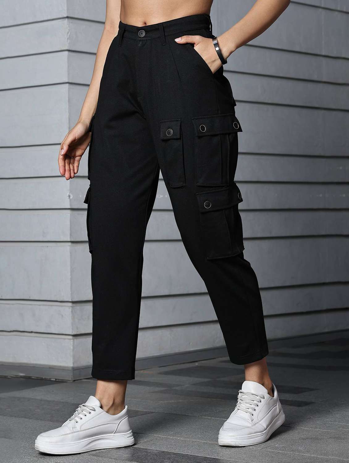 women black solid regular fit cargo