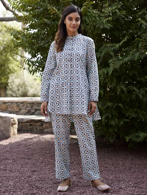 women printed long sleeve ethnic co ord set - 21954614 -  Standard Image - 0