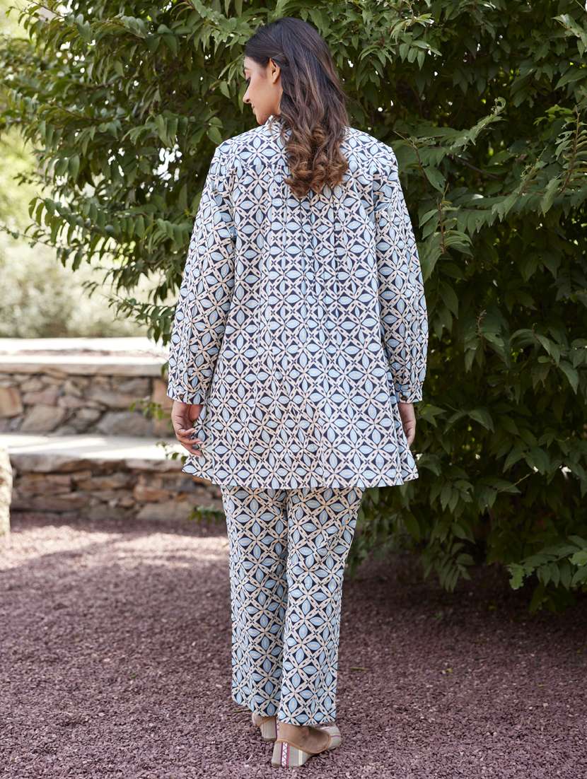 women printed long sleeve ethnic co ord set - 21954614 - Standard Image - 3