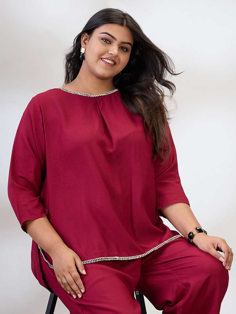 globus gloplus women maroon round neck solid plus size top & trousers co-ord set - 21954897 - Standard Image - 3
