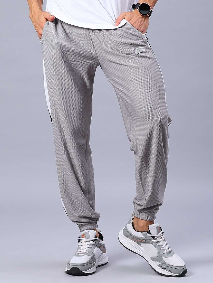 men side taped mid rise joggers