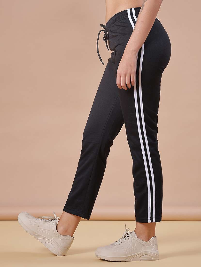 women black tapered mid rise regular track pant