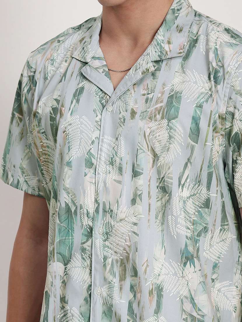 men printed cuban collared short sleeve shirt - 21955952 -  Standard Image - 5