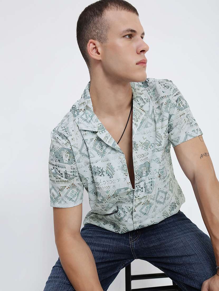 men printed cuban collared short sleeve shirt
