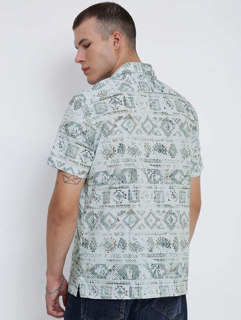 men printed cuban collared short sleeve shirt - 21955953 -  Standard Image - 3