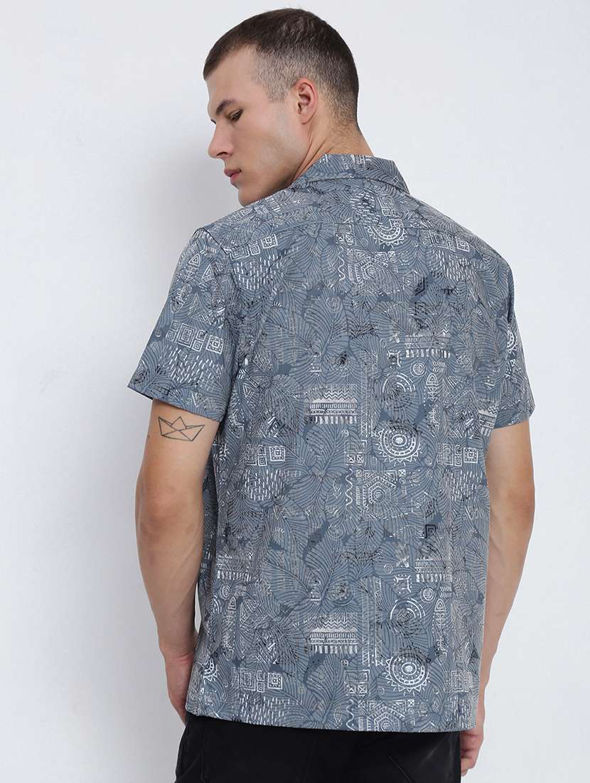 men printed cuban collared short sleeve shirt - 21955955 -  Standard Image - 3