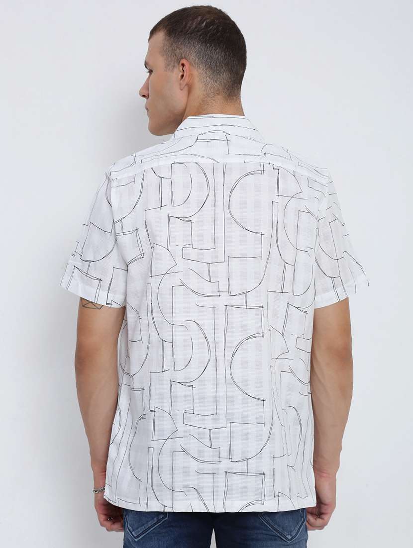 men printed cuban collared short sleeve shirt - 21955966 -  Standard Image - 3