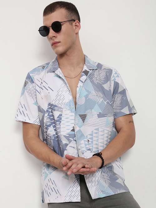 men printed cuban collared short sleeve shirt - 21955967 -  Standard Image - 0
