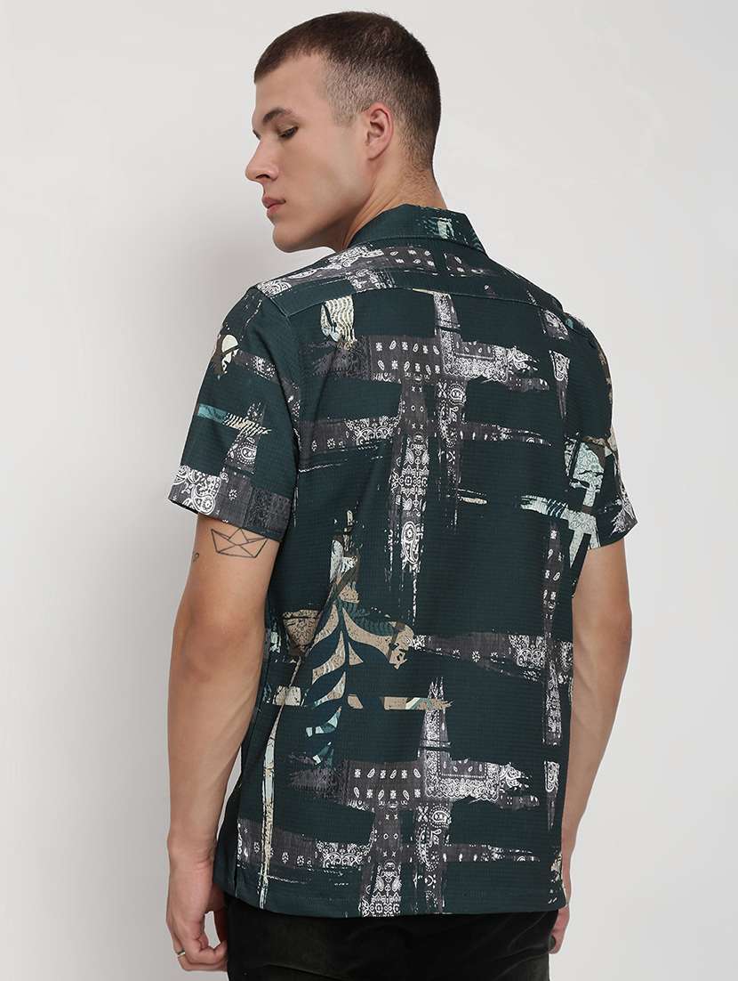 men printed cuban collared short sleeve shirt - 21955978 -  Standard Image - 3