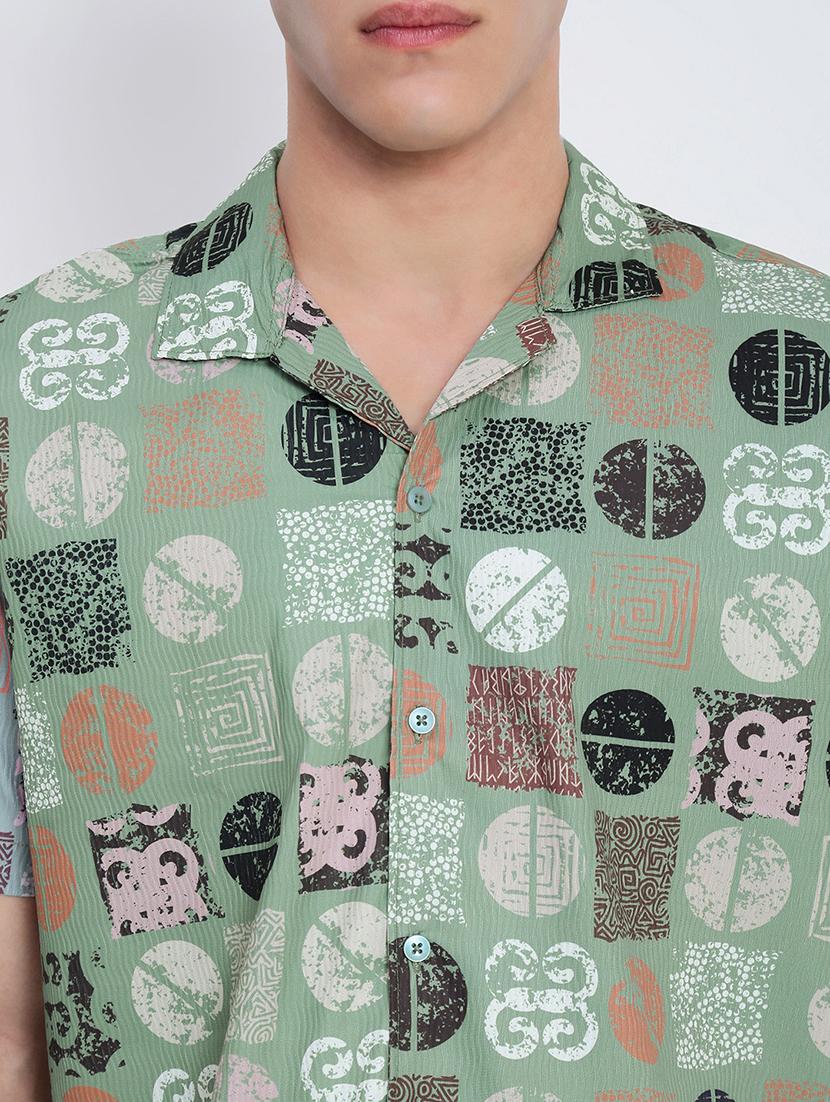 men printed cuban collared short sleeve shirt - 21955980 - Standard Image - 5