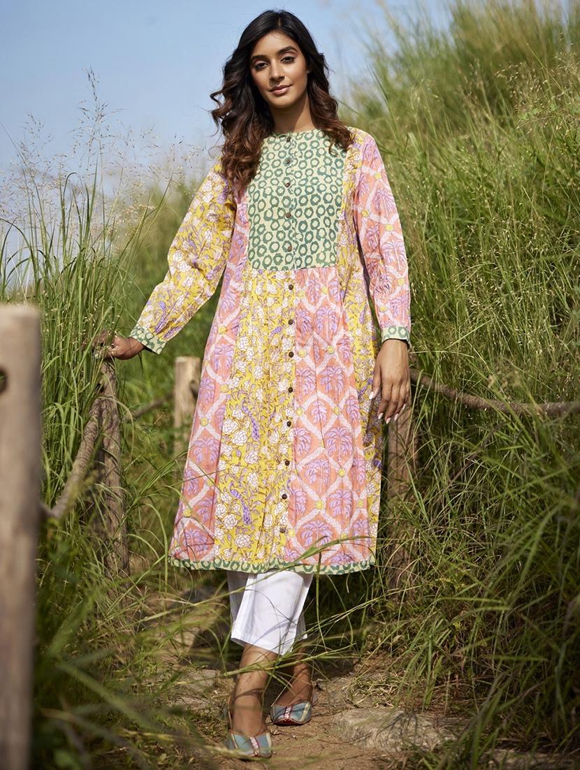 women printed long sleeve a-line kurta - 21956043 -  Zoom Image - 0