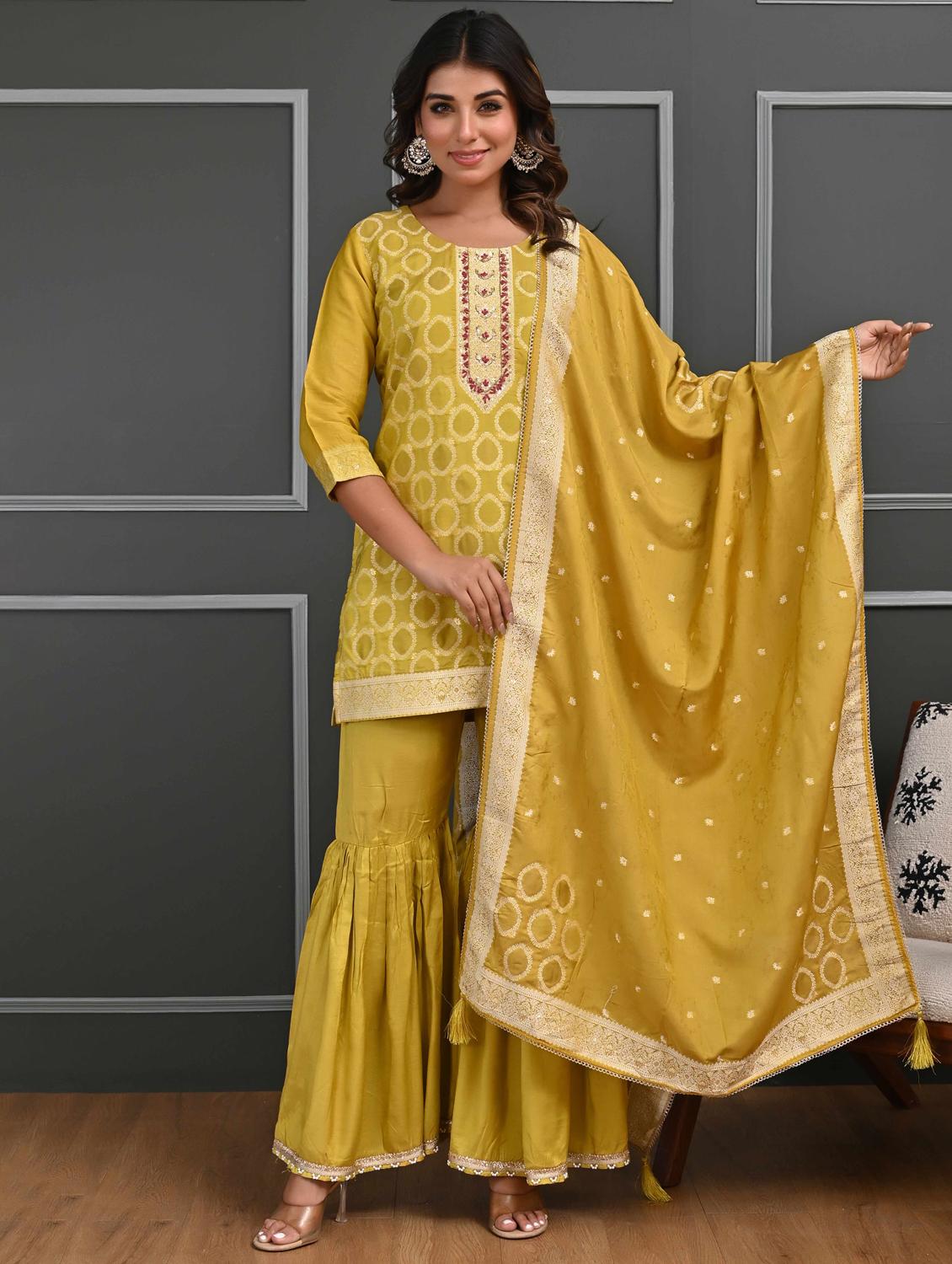 women three quarter sleeve kurta sharara with dupatta set - 21956088 - Zoom Image - 0