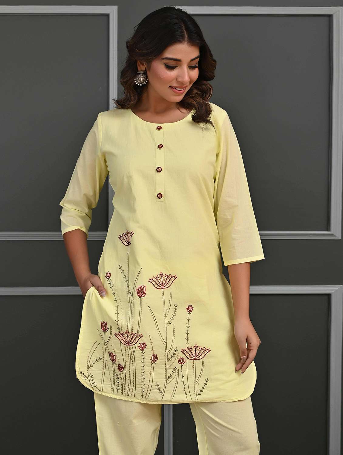 women three quarter sleeve ethnic co-ord set - 21956103 -  Standard Image - 3