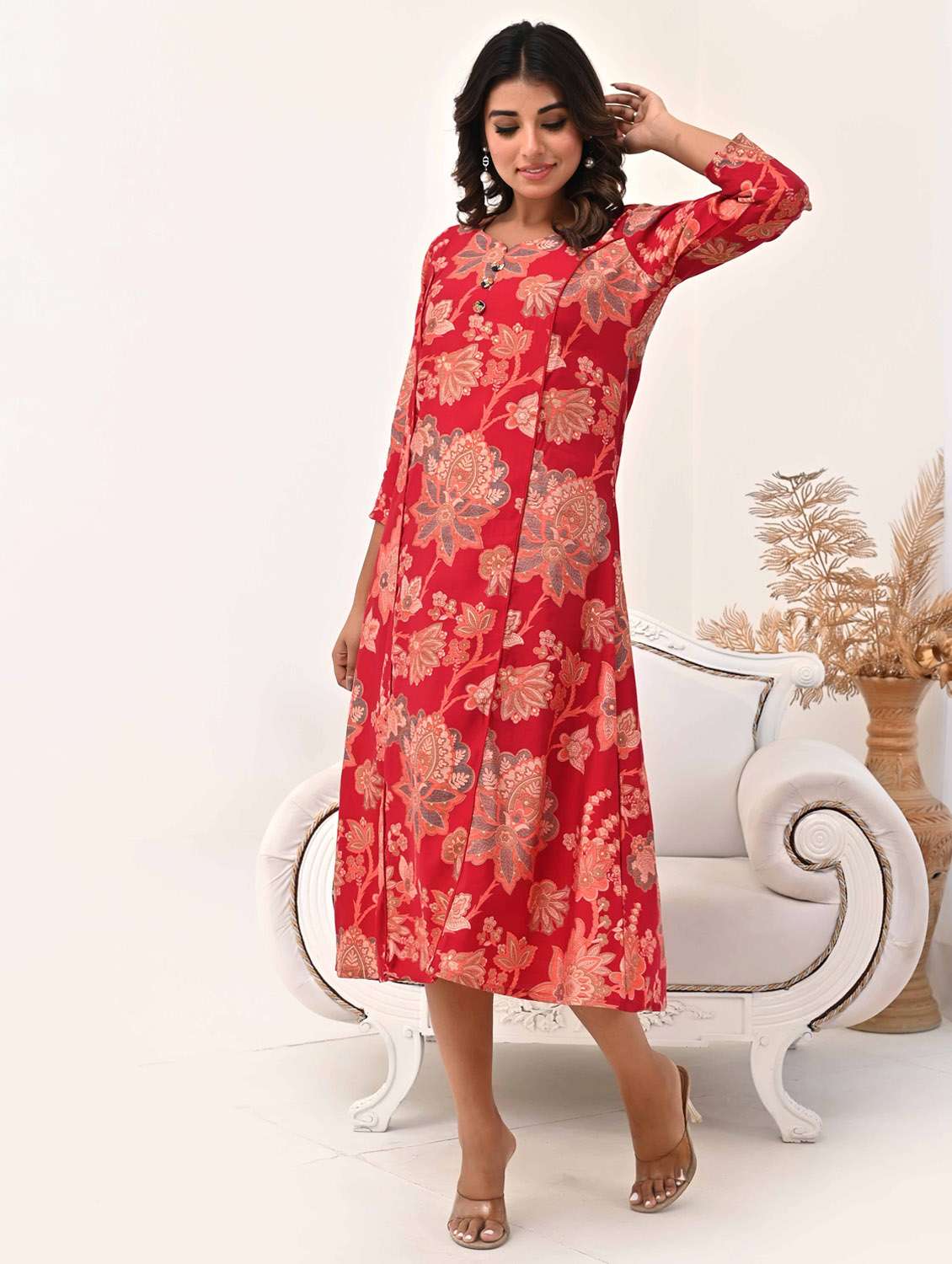 women floral three quarter sleeve a-line kurta - 21956109 - Zoom Image - 0