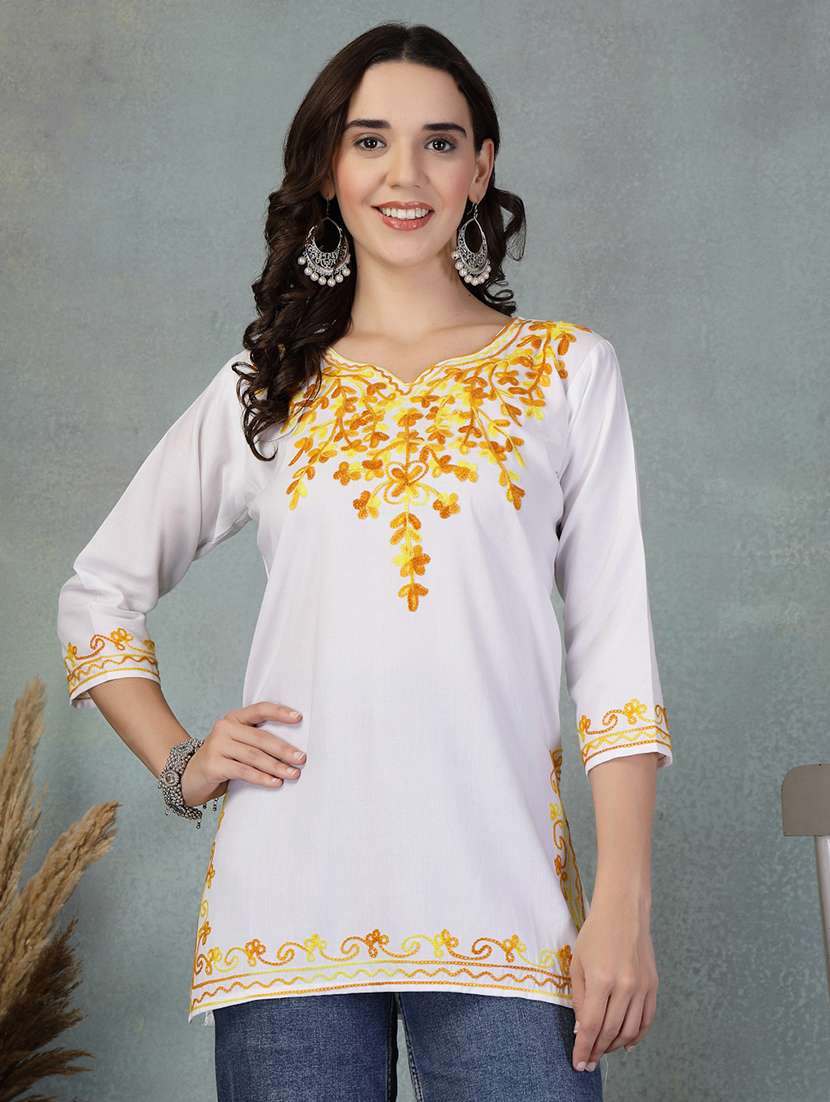 Women Embroidered Three Quarter Sleeve Straight Kurti