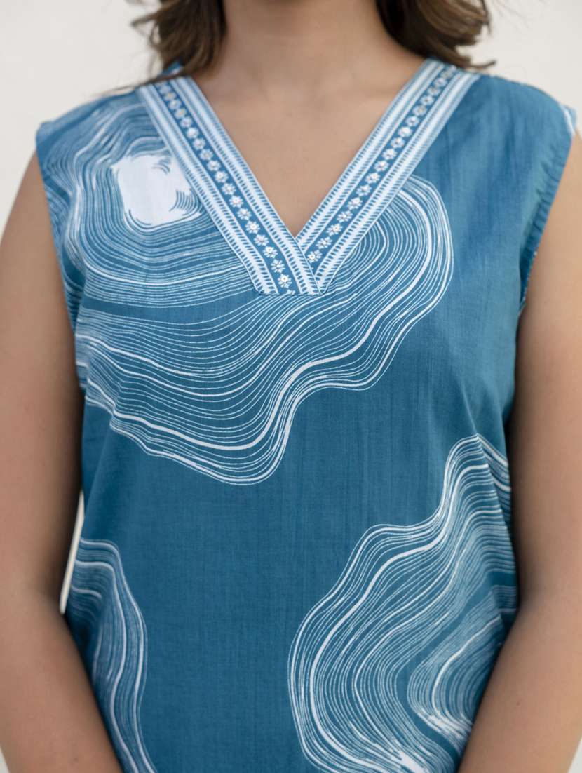 women printed sleeveless kurta pant set - 21956145 -  Standard Image - 5