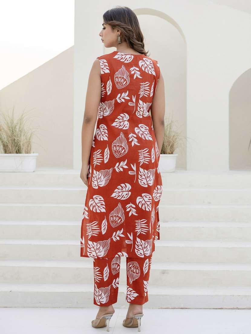 women floral printed sleeveless kurta pant set - 21956147 - Standard Image - 3