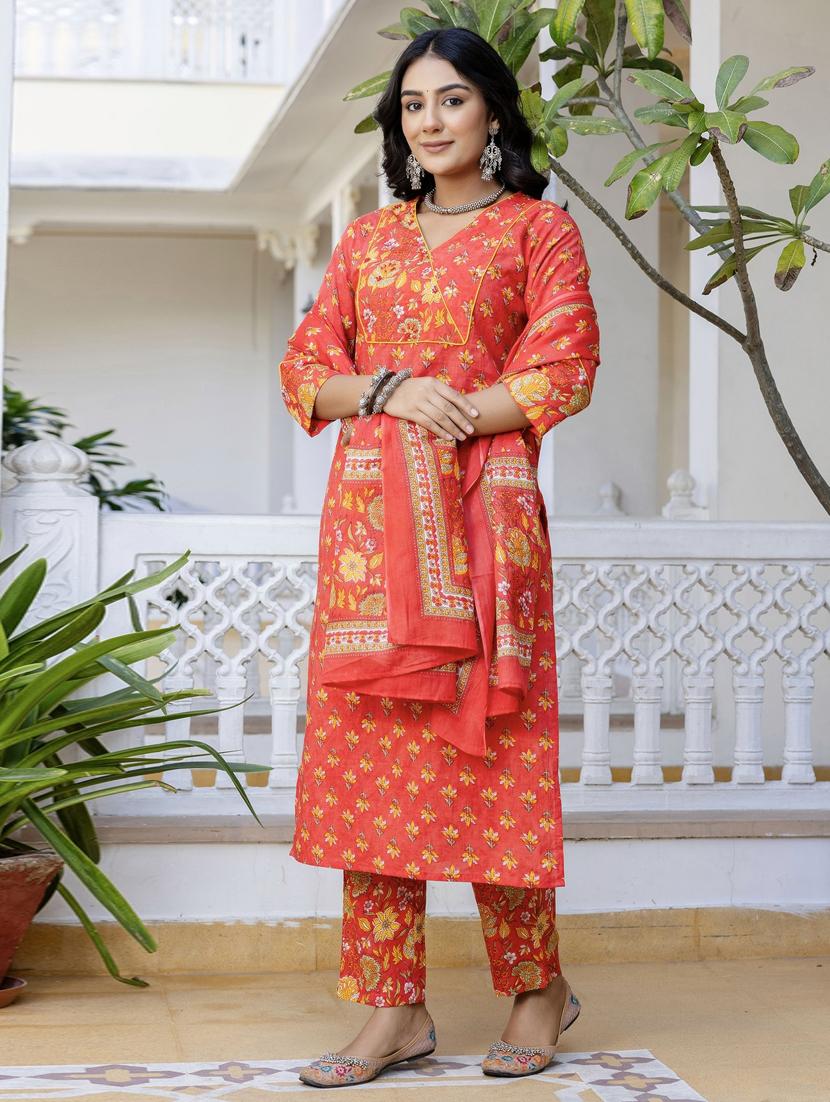 women three quarter sleeve kurta pant with dupatta set - 21956148 - Standard Image - 3