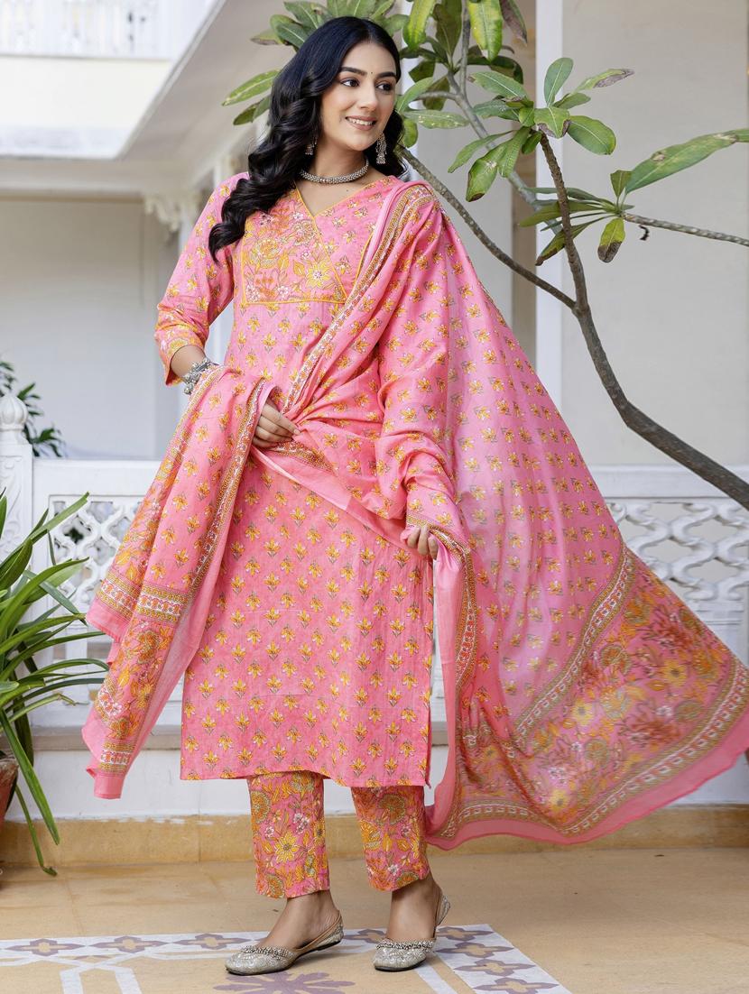 women three quarter sleeve kurta pant with dupatta set - 21956149 - Standard Image - 3