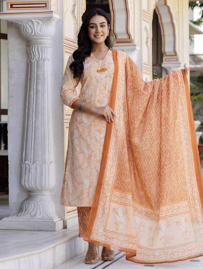 women three quarter sleeve kurta pant with dupatta set