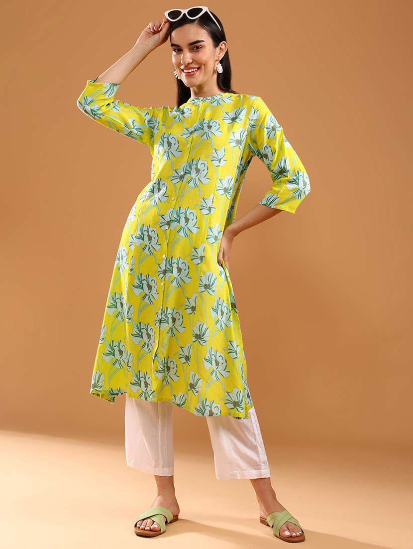 women three quarter sleeve straight kurta - 21956318 -  Zoom Image - 0