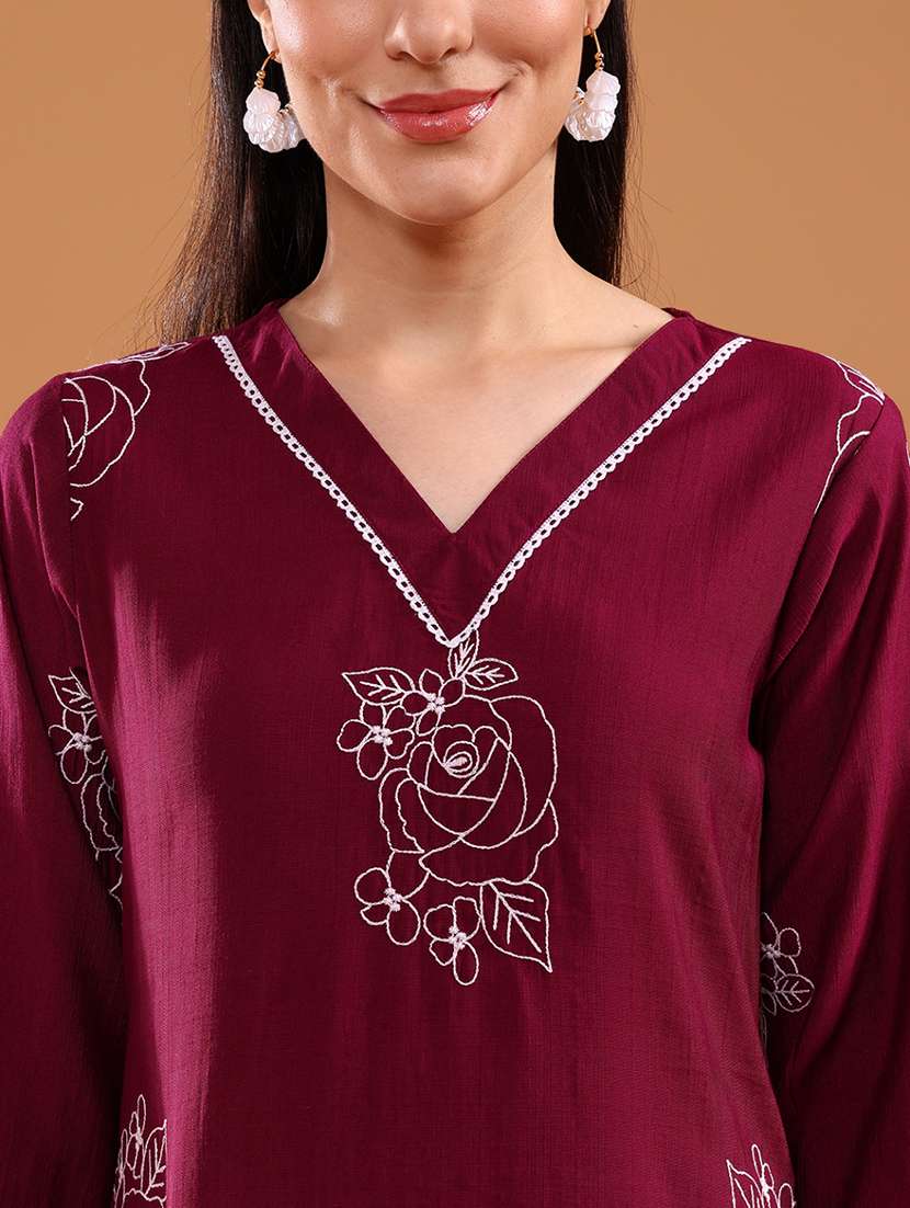 women three quarter sleeve straight kurta - 21956346 -  Standard Image - 5