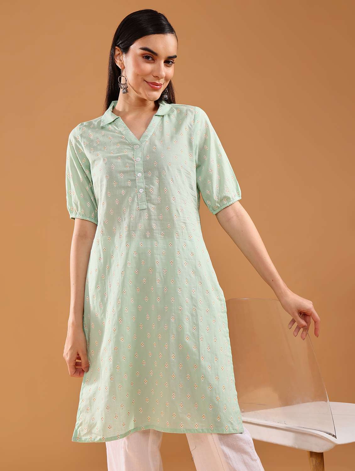 women printed three quarter sleeve straight kurta - 21956534 -  Zoom Image - 0