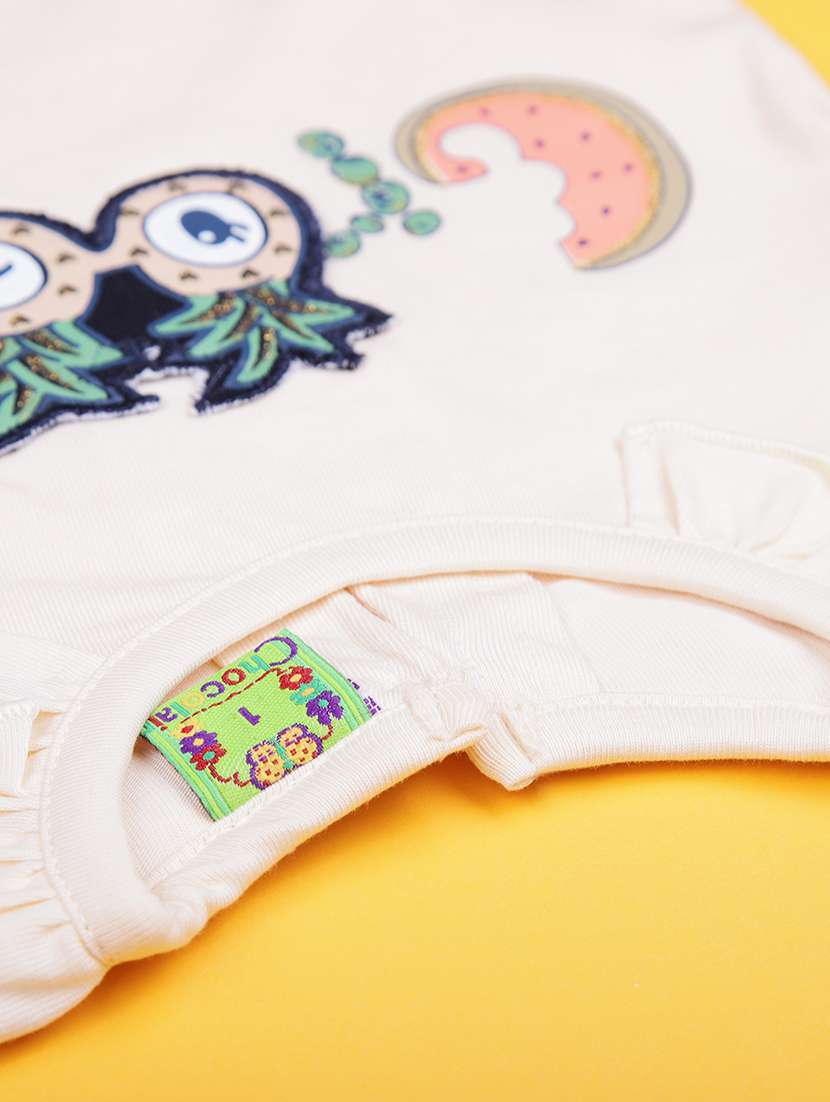 girls printed t-shirt & shorts twin sets  - 21956565 -  Standard Image - 5