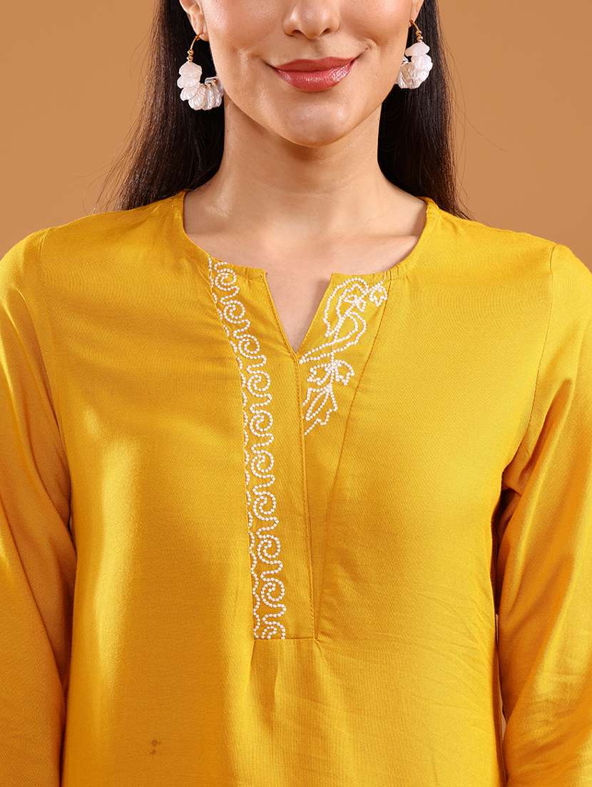 women three quarter sleeve straight kurta - 21956613 -  Standard Image - 5