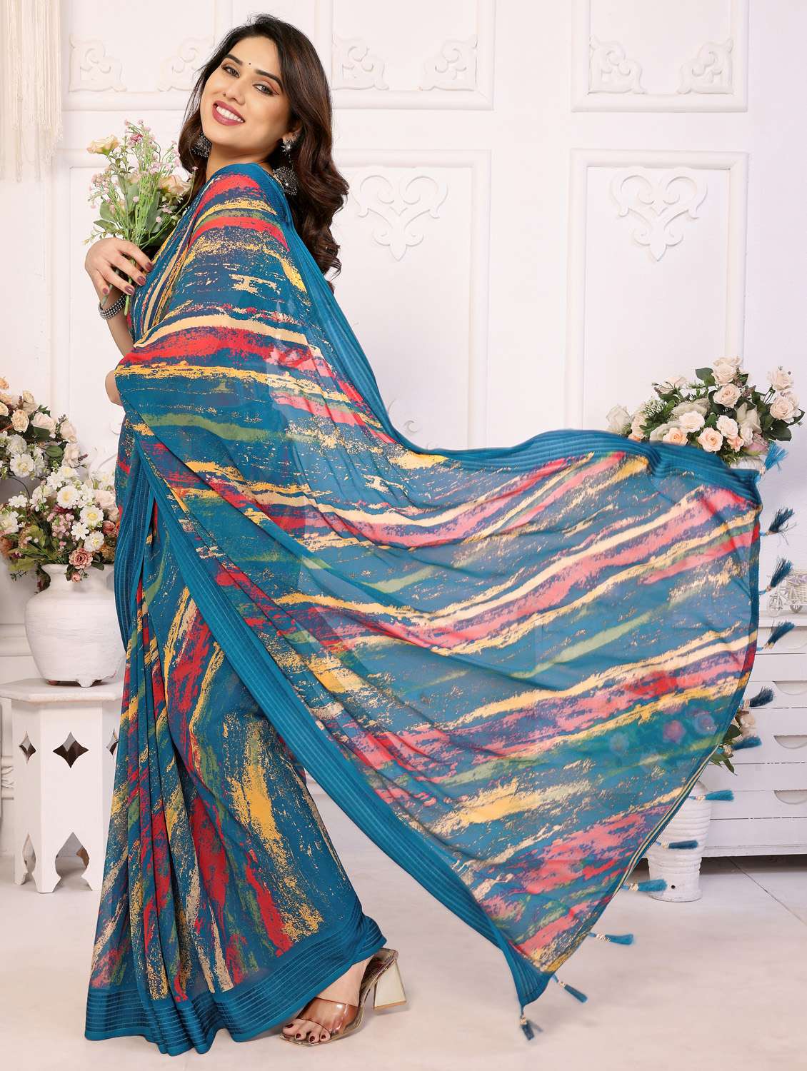 women teal printed saree with blouse - 21956645 -  Standard Image - 3