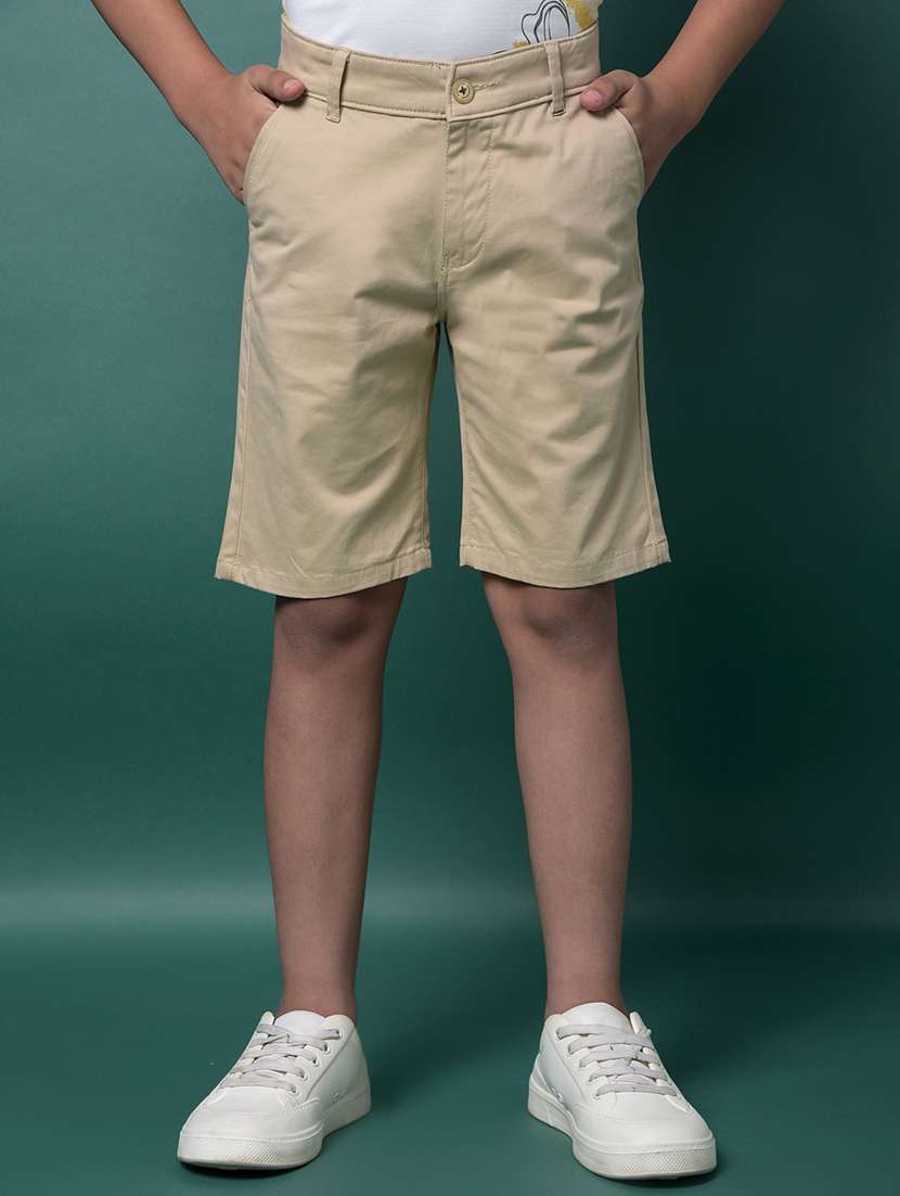 boys solid mid rise regular fit shorts 